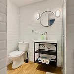 Cozy Downtown With Ac & Fast Wi-fi - Prime Location Апартаменти